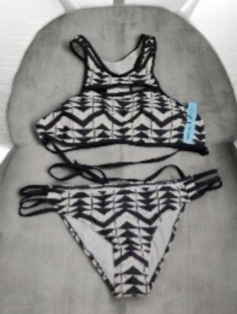 Black & White Aztec Print High-Neck Bikini Set XXL
